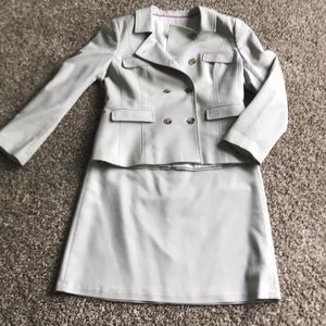 Banana Republic cream skirt suit